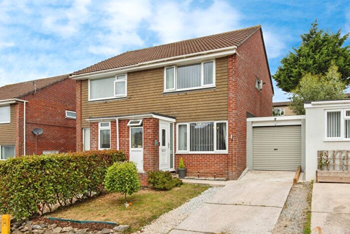 2 Bedroom Semi-Detached House For Sale In Meadowfield Place, Plymouth, PL7