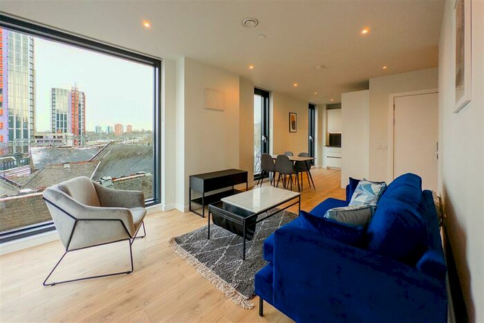 2 Bedroom Apartment To Rent In The Stile, M4