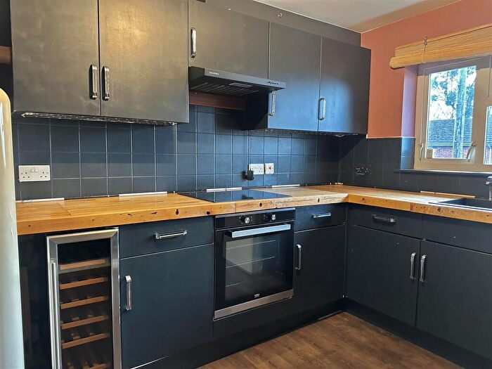 2 Bedroom Flat To Rent In Main Street, Hemington, Derby, DE74