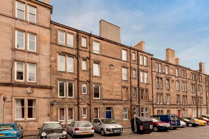 1 Bedroom Flat To Rent In Edina Place, Abbeyhill, Edinburgh, EH7