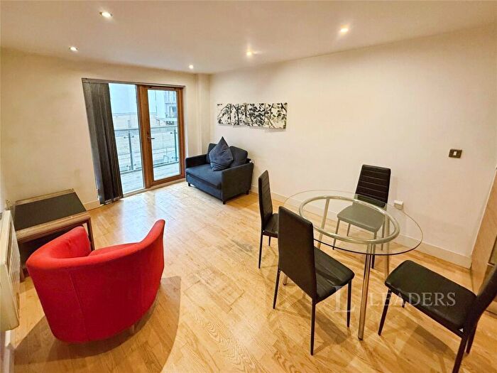 2 Bedroom Flat To Rent In Mackenzie House, Chadwick Street, LS10