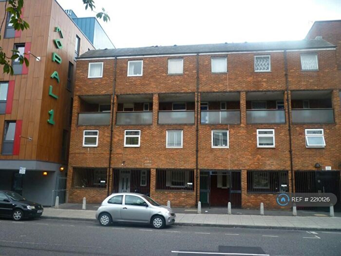 4 Bedroom Maisonette To Rent In Pitfield Street, London, N1