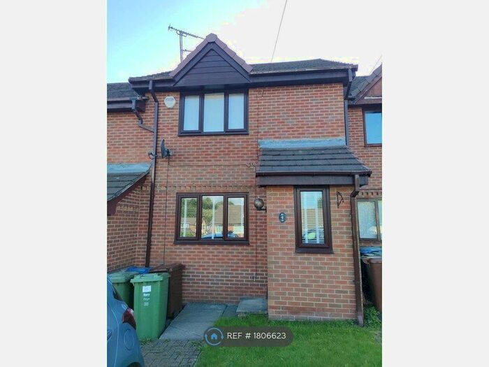 2 Bedroom Terraced House To Rent In Nuttall Mews, Manchester, M45
