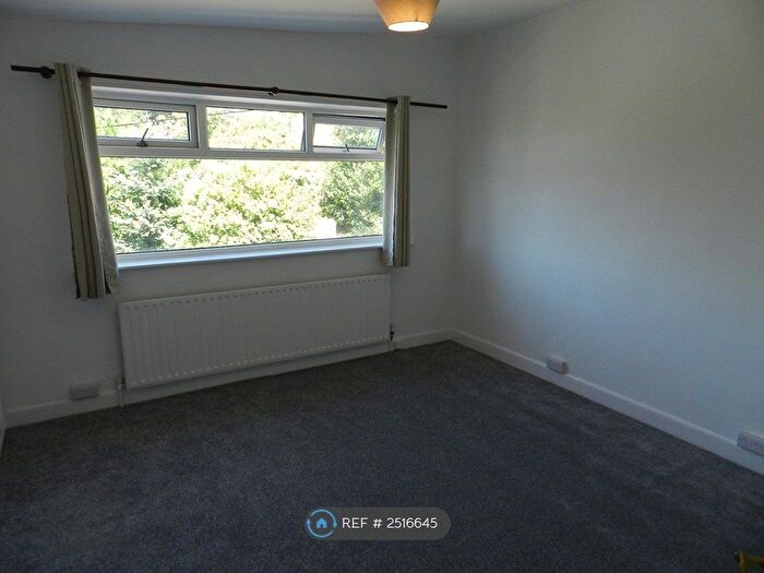 2 Bedroom End Of Terrace House To Rent In Bole Hill Lane, Sheffield, S10