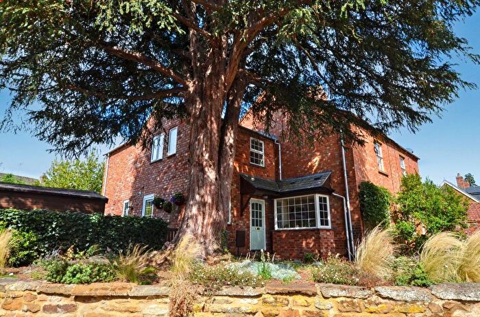 4 Bedroom Semi-Detached House For Sale In High Street, Harpole, Northampton, NN7