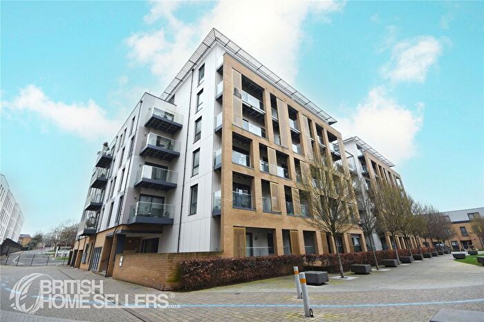 2 Bedroom Flat For Sale In Watson Heights, Chelmsford, Essex, CM1