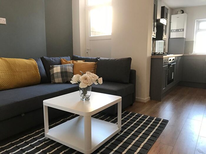 3 Bedroom Terraced House To Rent In Molyneux Road, Kensington, Liverpool, L6