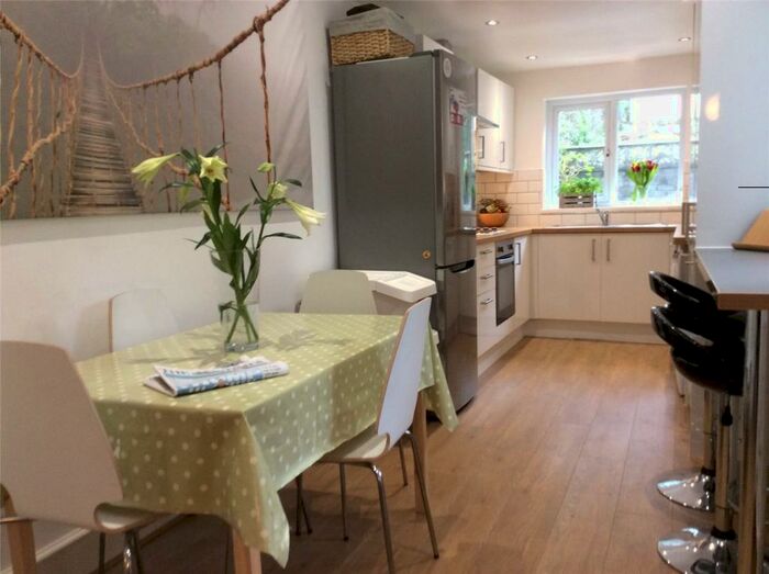 4 Bedroom House To Rent In Caernarfon Road, Bangor, Gwynedd, LL57