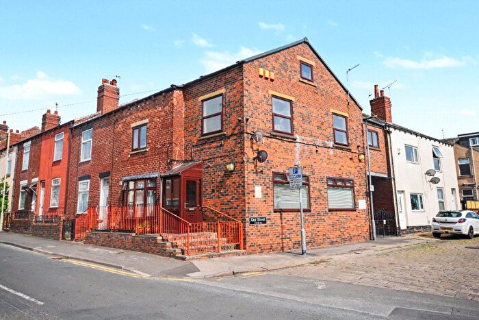4 Bedroom Terraced House For Sale In Brunswick Street, Wakefield, WF1