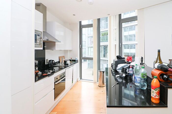 3 Bedroom Flat For Sale In Seager Place, London, SE8