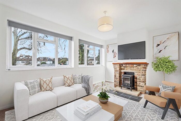 2 Bedroom Maisonette To Rent In Chiswick House Amp; Gardens, Grove Park, W4