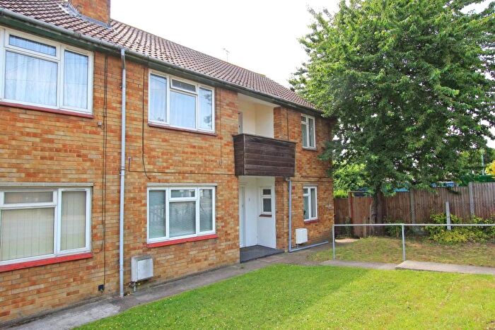 2 Bedroom Maisonette To Rent In Main Road, Longfield, Kent, DA3