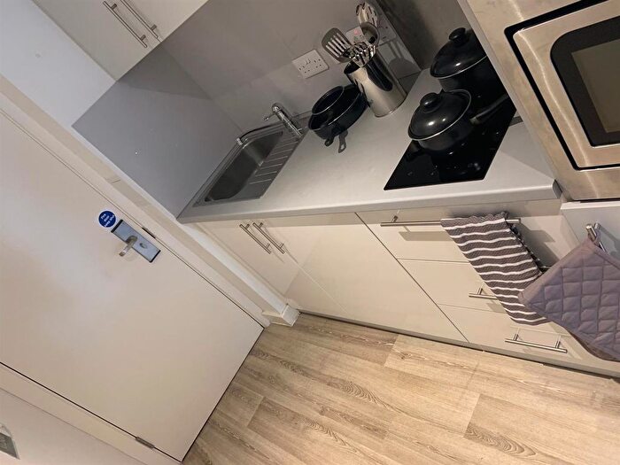Studio To Rent In Blandford Square, Newcastle Upon Tyne, NE1