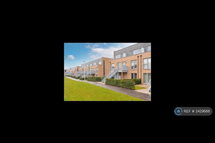3 Bedroom Flat To Rent In Edinburgh, Edinburgh, EH4