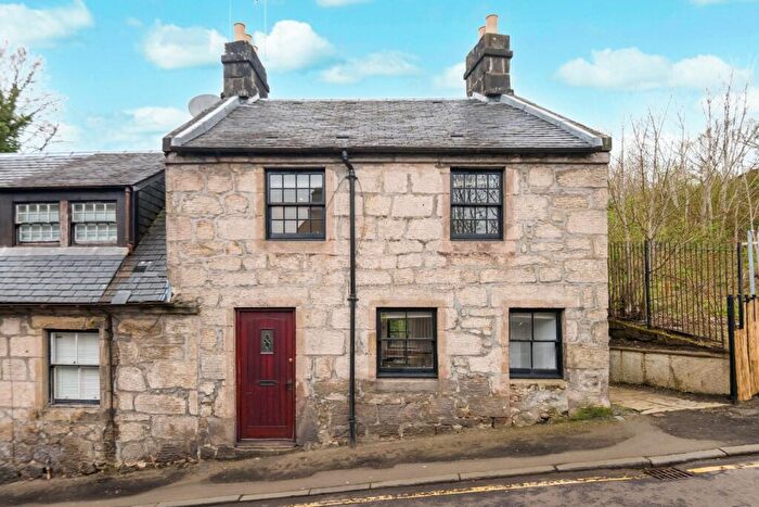 1 Bedroom Terraced House For Sale In West Brae, Paisley, Renfrewshire, PA1