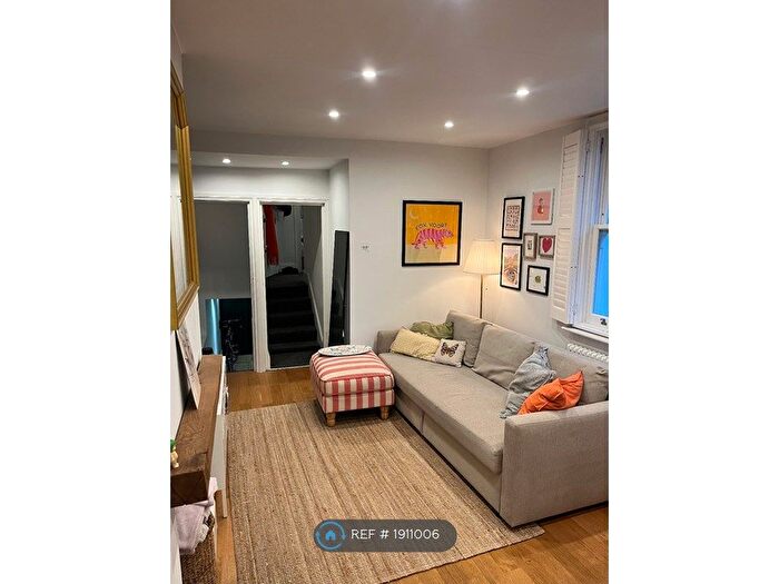 2 Bedroom Terraced House To Rent In Corrance Road, London, SW2