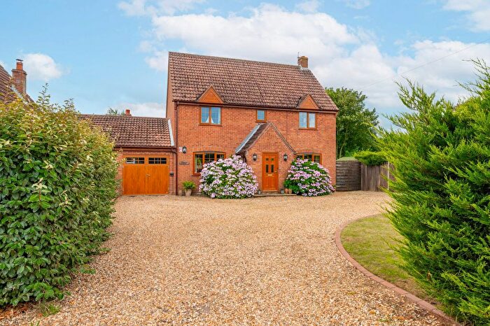 3 Bedroom Detached House For Sale In Marsh Road, Potter Heigham, NR29