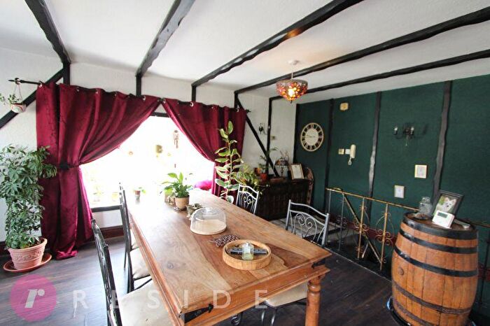 2 Bedroom Apartment For Sale In Wardle Fold, Wardle, Rochdale, OL12