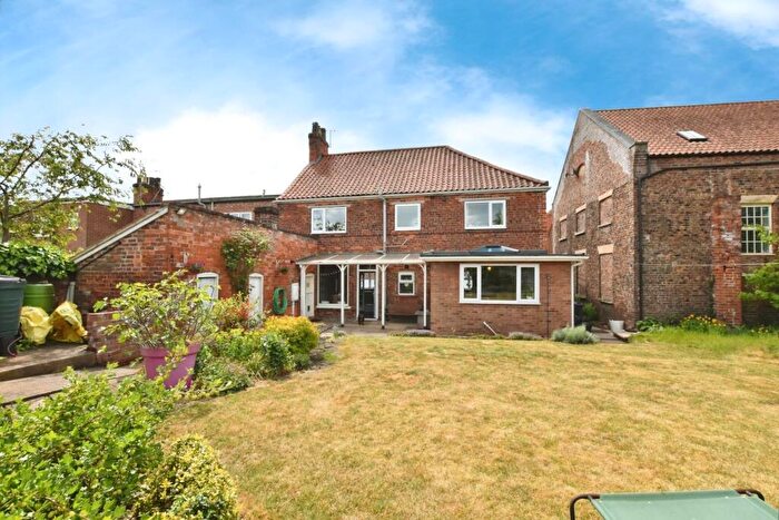 4 Bedroom Semi-Detached House For Sale In High Street, Scotter, Gainsborough, DN21
