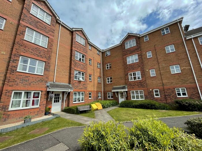 3 Bedroom Apartment To Rent In Canavan Court, FK2