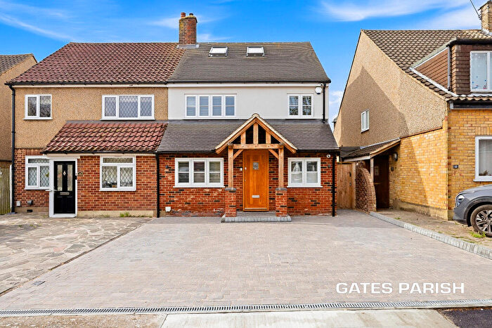 4 Bedroom Semi Detached House For Sale In Eldred Gardens, Upminster, RM14