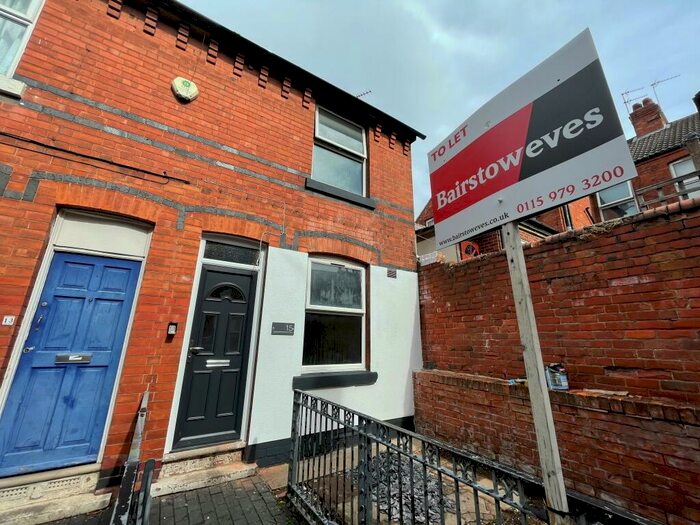 2 Bedroom House To Rent In Leslie Avenue, NG7