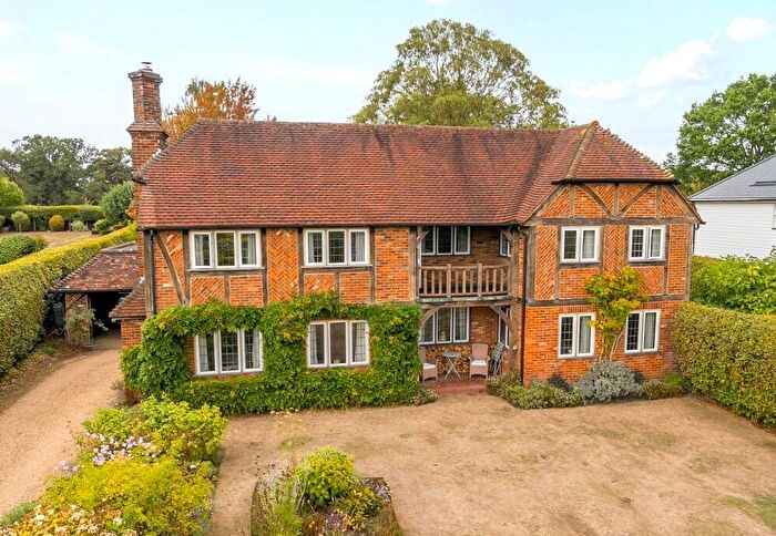 4 Bedroom Detached House For Sale In Three Stiles Road, Farnham, GU9