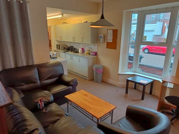 5 Bedroom Property To Rent In Hubert Road, Selly Oak, Birmingham, B29