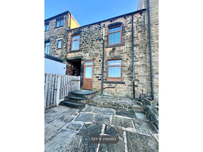 2 Bedroom Terraced House To Rent In Howden Clough Road, Morley, LS27