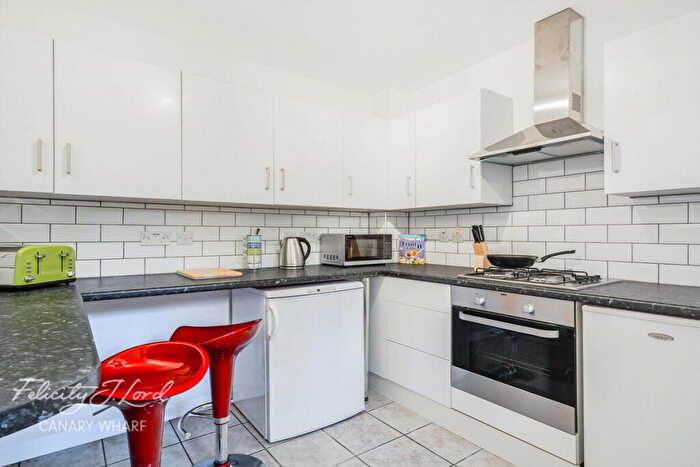 1 Bedroom Apartment To Rent In Seyssel Street, London, E14