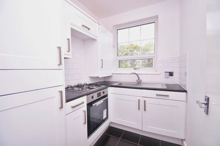 1 Bedroom Flat To Rent In Cowper Road, Belvedere, DA17