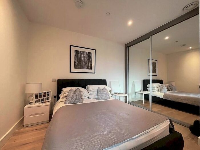 Studio To Rent In Biring House, Duke Of Wellington Avenue, Woolwich, London, SE18