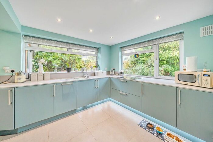 3 Bedroom Detached Bungalow For Sale In Mareham-On-The-Hill, Horncastle, Lincs, LN9