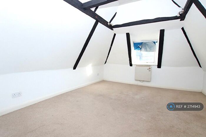 1 Bedroom Flat To Rent In High Street, Maidstone, ME14