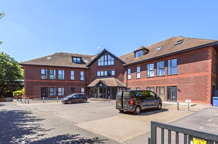 1 Bedroom Apartment To Rent In Carey Road, Mulberry House, RG40