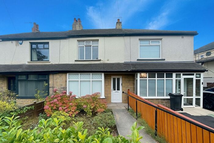 2 Bedroom Terraced House For Sale In Claremount Road, Halifax, HX3