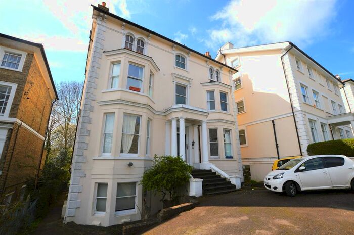 1 Bedroom Flat To Rent In Caversham Court, Belvedere Road, London, SE19