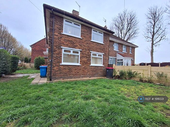 3 Bedroom Semi-Detached House To Rent In Meadowgate Road, Salford, M6