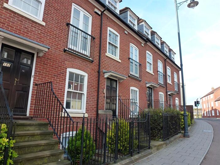 3 Bedroom Maisonette To Rent In Station Road West, Canterbury, Kent, CT2