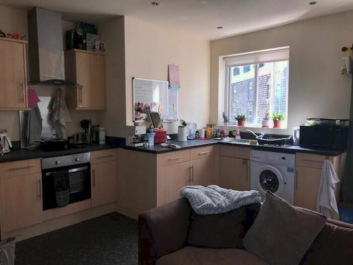 1 Bedroom Flat To Rent In Back Briggate, Silsden, BD20
