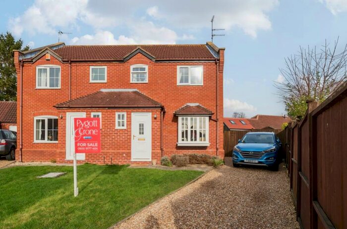 3 Bedroom Semi-Detached House For Sale In Glebe Close, Ingham, LN1