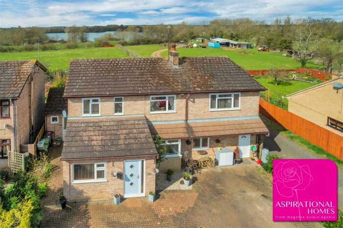 5 Bedroom Detached House For Sale In Meadow Close, Ringstead, Kettering, Northamptonshire, NN14