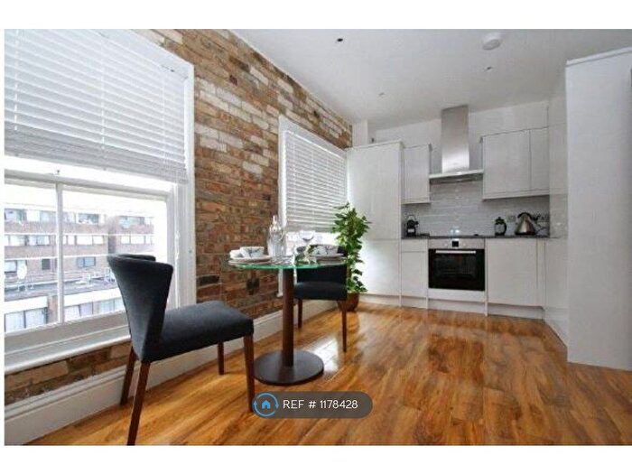 1 Bedroom Flat To Rent In Cornwall Crescent, London, W11