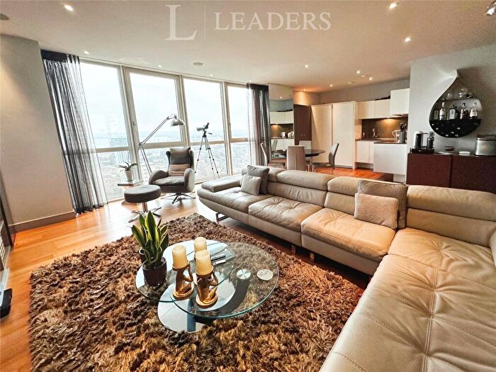 2 Bedroom Apartment For Sale In No Gunwharf Quays, Portsmouth, Hampshire, PO1