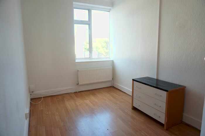 2 Bedroom Flat To Rent In St Chads Road, Tilbury RM18