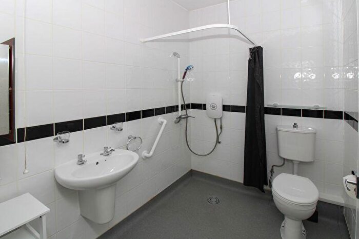 2 Bedroom Terraced House For Sale In Belfield Lane, Rochdale, OL16