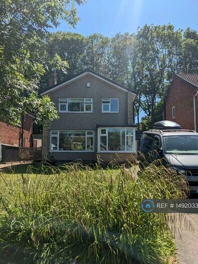 3 Bedroom Detached House To Rent In Victoria Grove, Ilkley, LS29