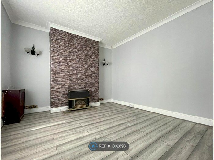 2 Bedroom Terraced House To Rent In Cromwell Road, Salford, M6