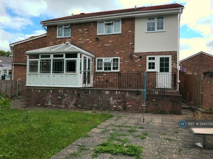 6 Bedroom Detached House To Rent In Kite Hay Close, Bristol, BS16