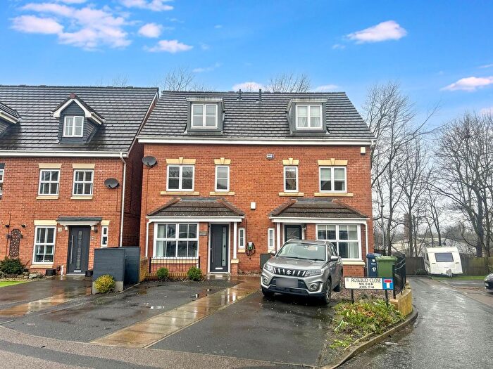4 Bedroom Semi-Detached House For Sale In Rosebud Close, Swalwell, Newcastle Upon Tyne, NE16